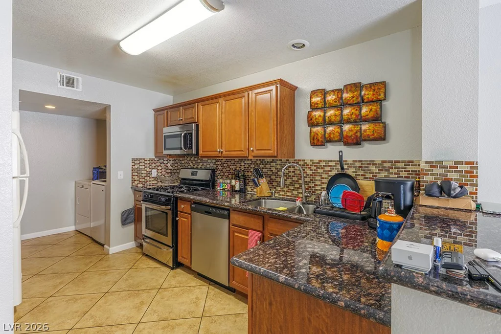 7624 Allerton, Las Vegas, NV 89128