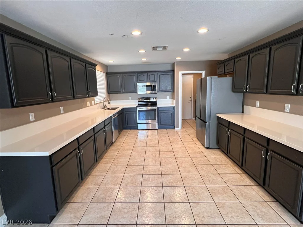 8616 MAJESTIC PINE, Las Vegas, NV 89143