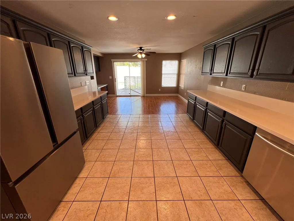 8616 MAJESTIC PINE, Las Vegas, NV 89143