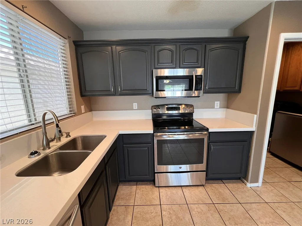 8616 MAJESTIC PINE, Las Vegas, NV 89143