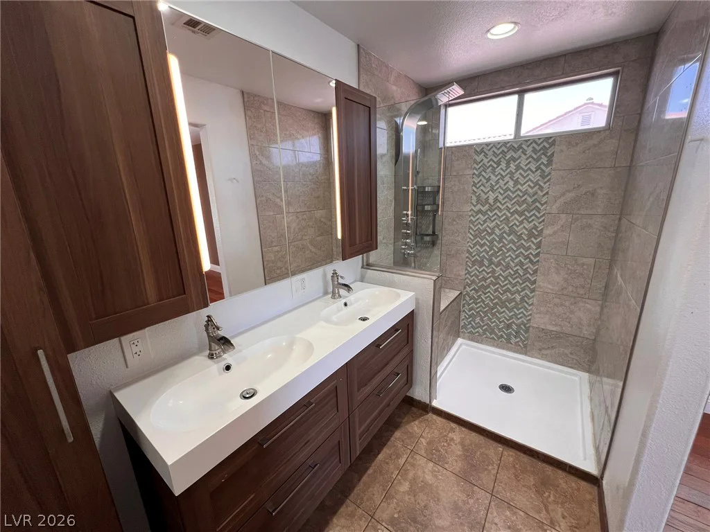 8616 MAJESTIC PINE, Las Vegas, NV 89143