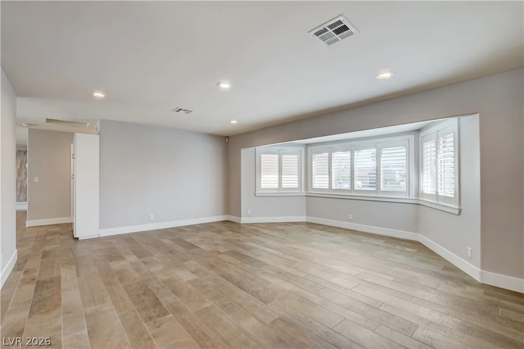 4207 Ridgecrest, Las Vegas, NV 89121