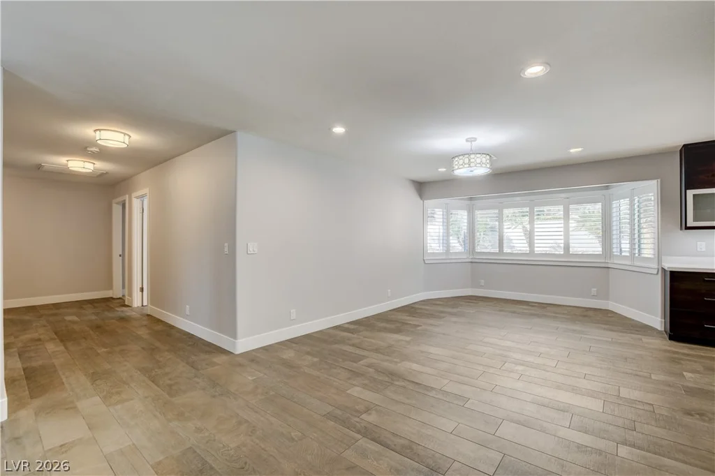 4207 Ridgecrest, Las Vegas, NV 89121