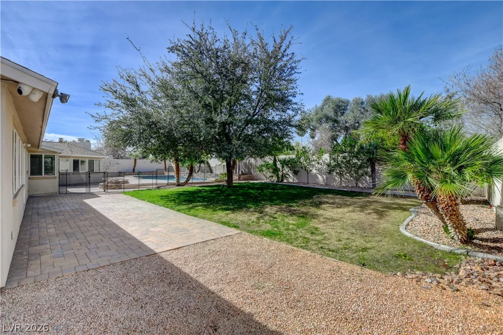4207 Ridgecrest, Las Vegas, NV 89121