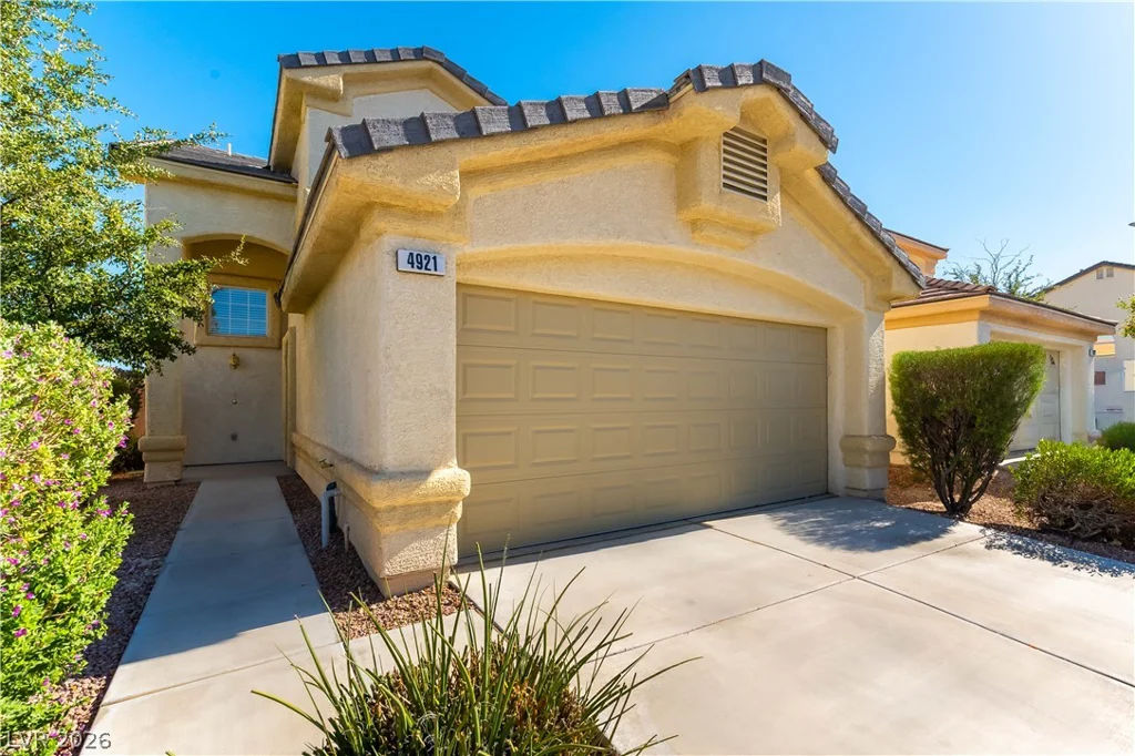 4921 Sparkling Sky, Las Vegas, NV 89130