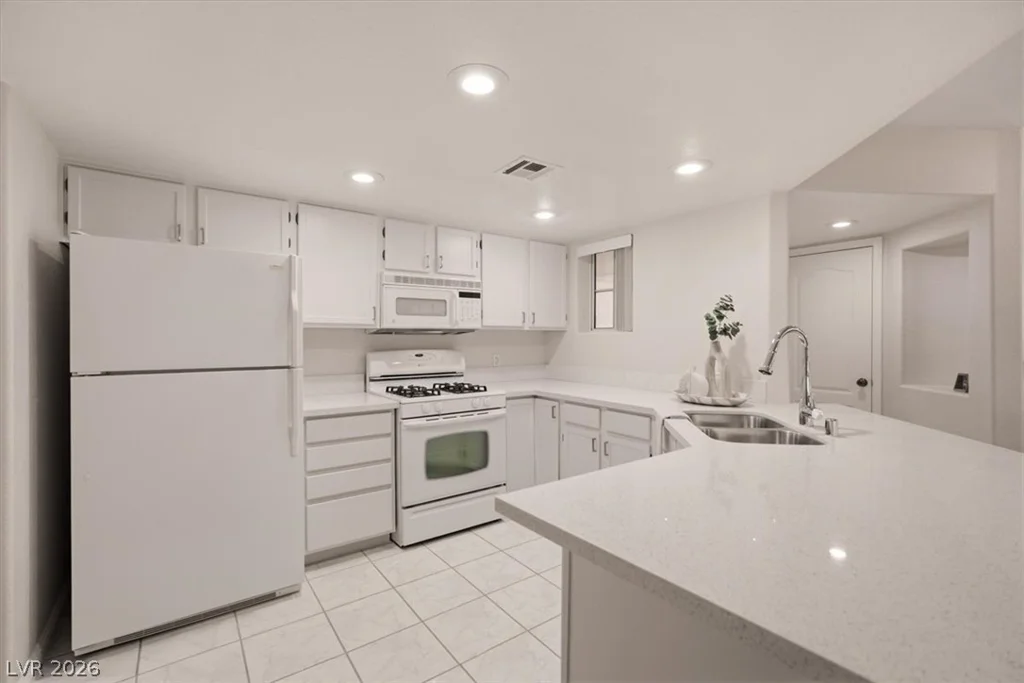 7400 Flamingo, Las Vegas, NV 89147