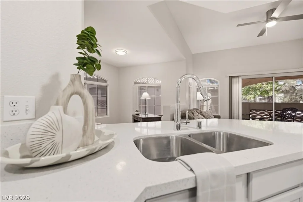 7400 Flamingo, Las Vegas, NV 89147