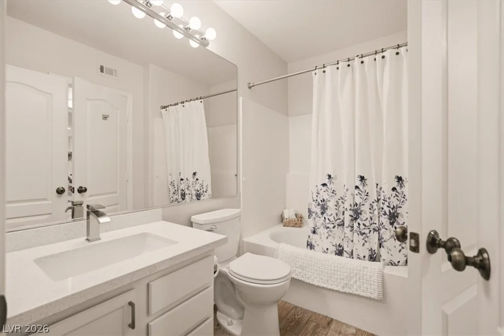 7400 Flamingo, Las Vegas, NV 89147