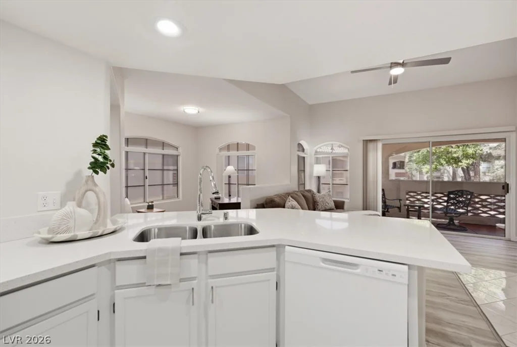 7400 Flamingo, Las Vegas, NV 89147