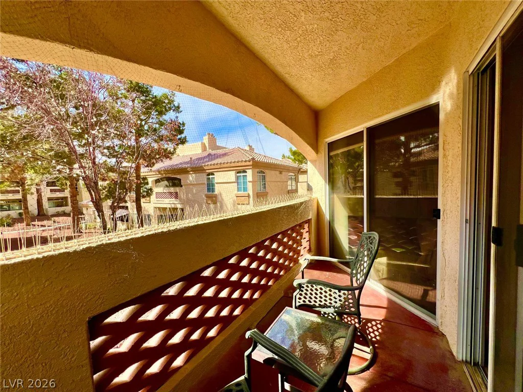 7400 Flamingo, Las Vegas, NV 89147