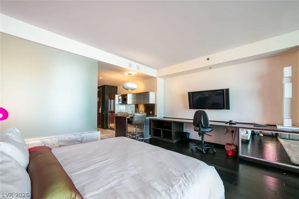 4381 Flamingo, Las Vegas, NV 89103
