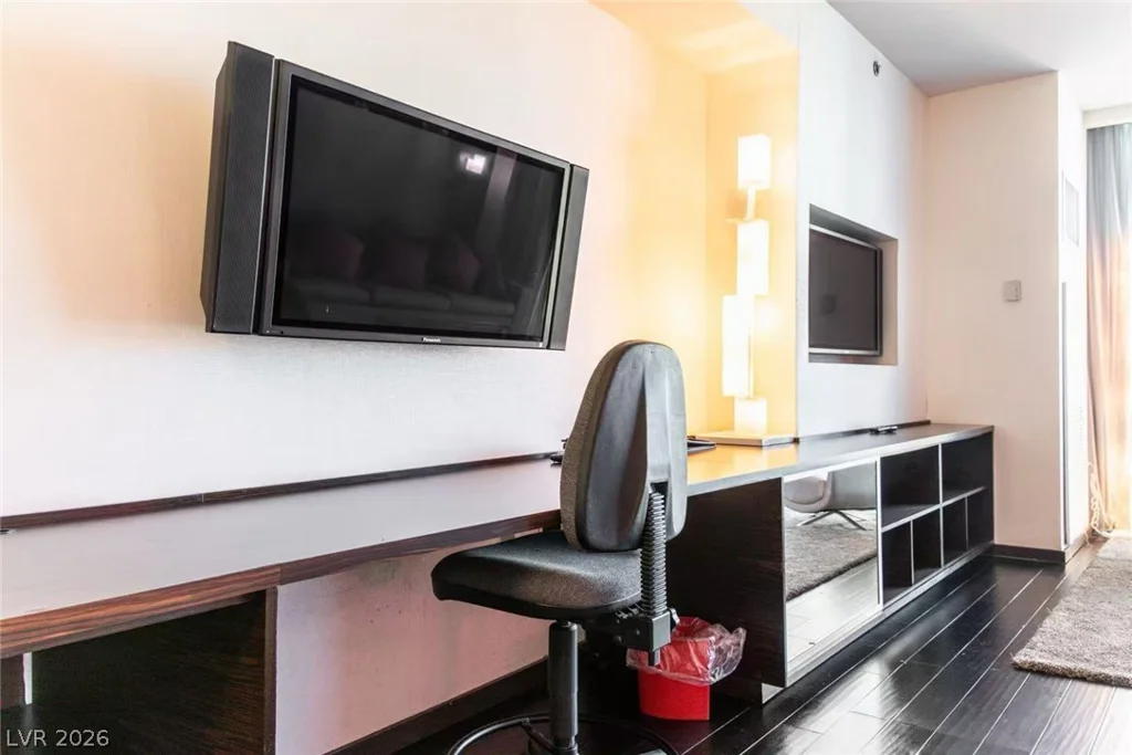 4381 Flamingo, Las Vegas, NV 89103