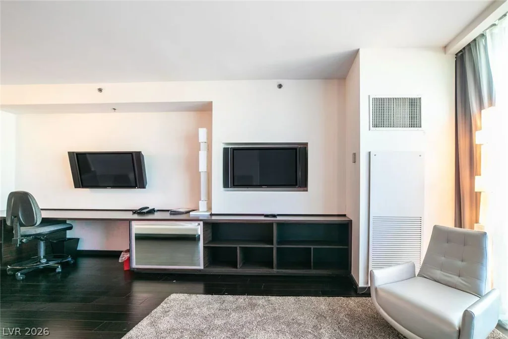 4381 Flamingo, Las Vegas, NV 89103