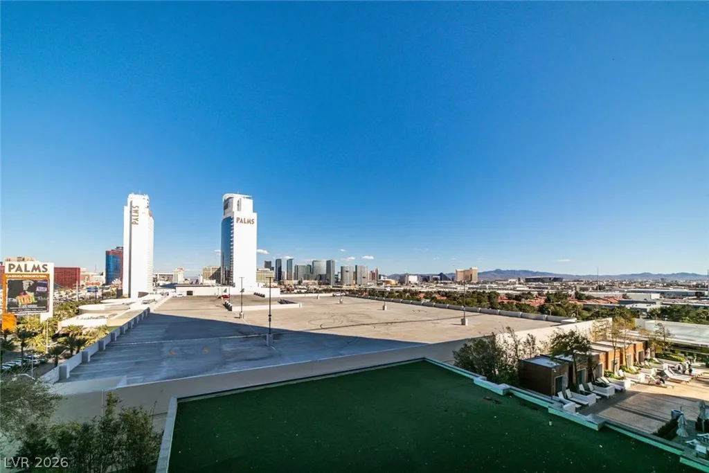 4381 Flamingo, Las Vegas, NV 89103