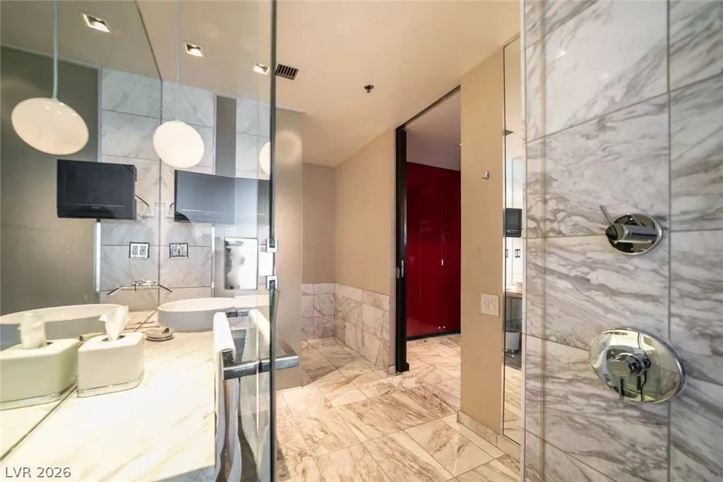 4381 Flamingo, Las Vegas, NV 89103