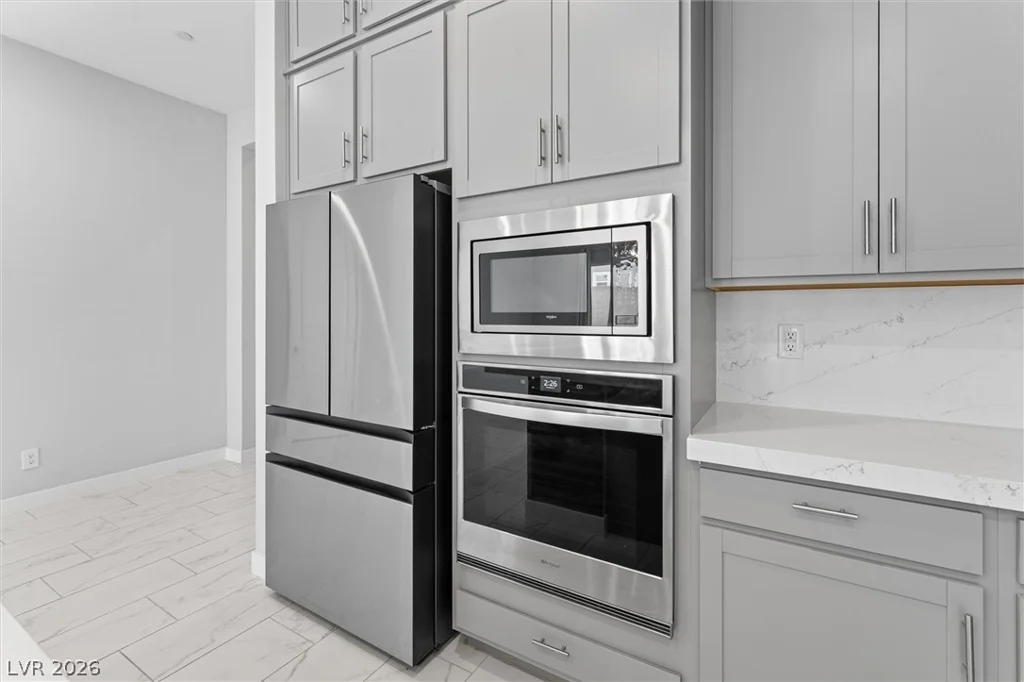 879 Klamath Springs, Henderson, NV 89011
