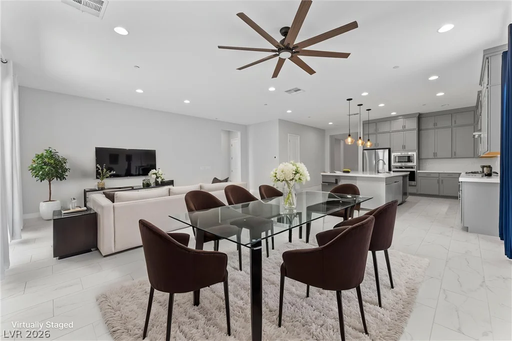 879 Klamath Springs, Henderson, NV 89011