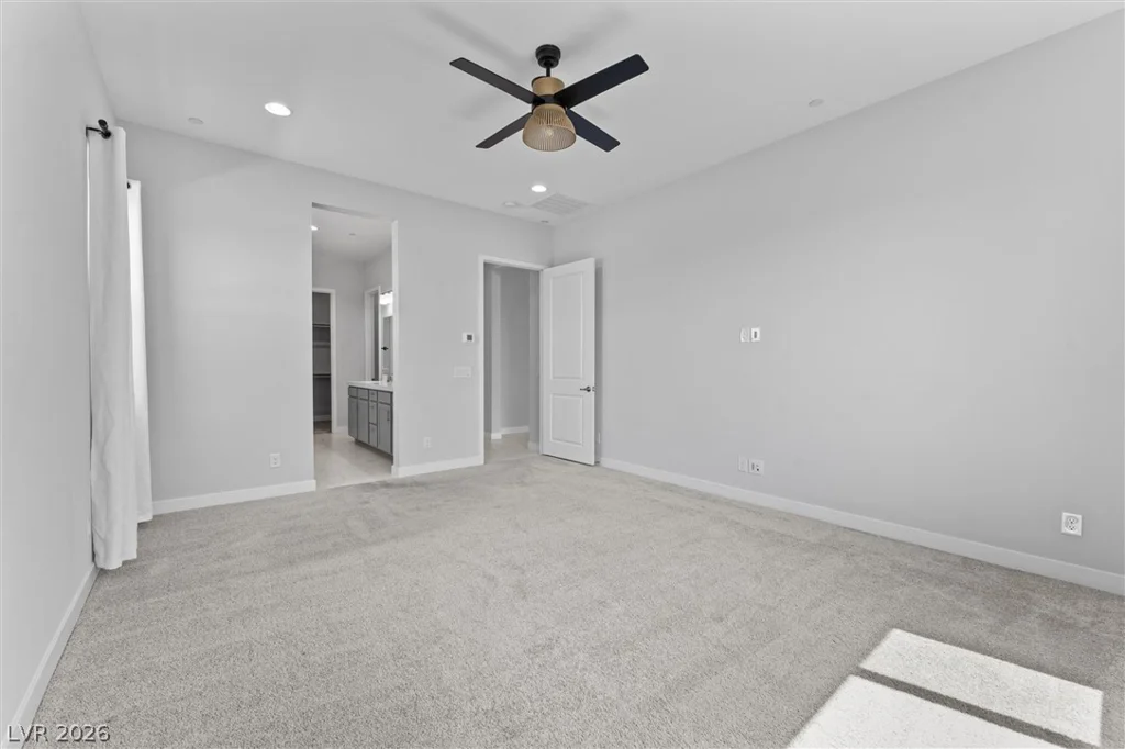 879 Klamath Springs, Henderson, NV 89011