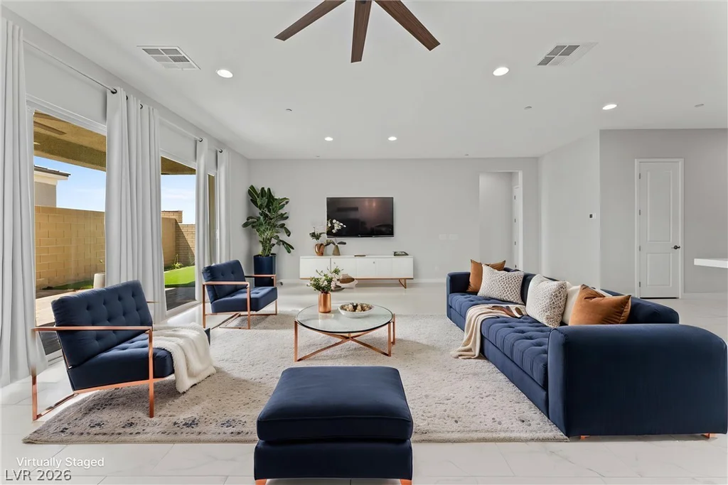 879 Klamath Springs, Henderson, NV 89011