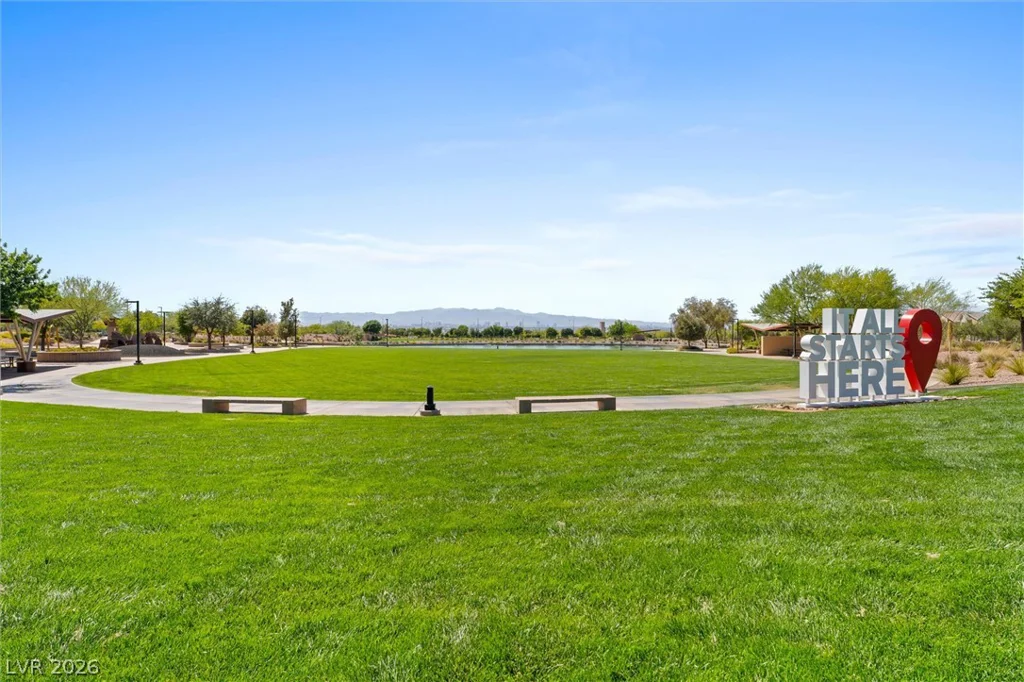 879 Klamath Springs, Henderson, NV 89011