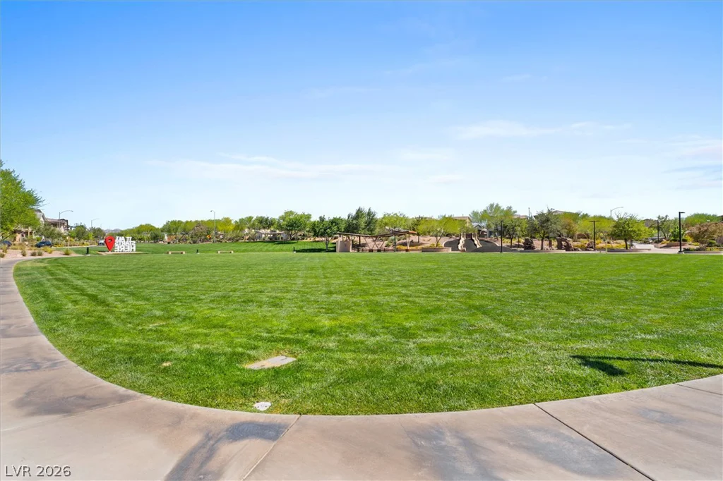 879 Klamath Springs, Henderson, NV 89011