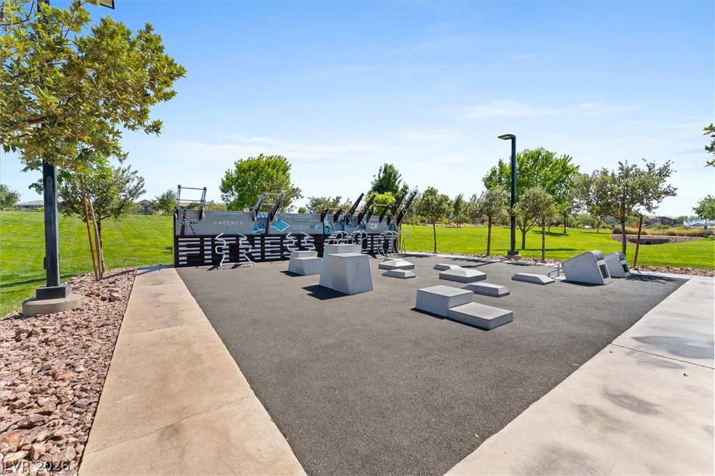 879 Klamath Springs, Henderson, NV 89011