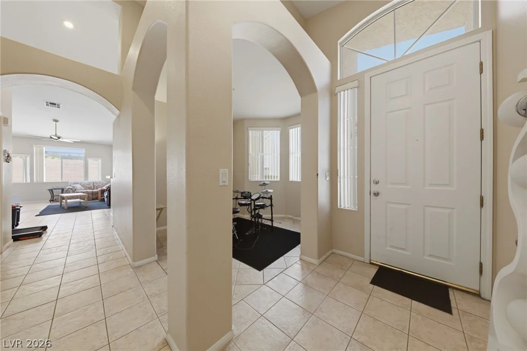 9642 Midnight Sun, Las Vegas, NV 89147