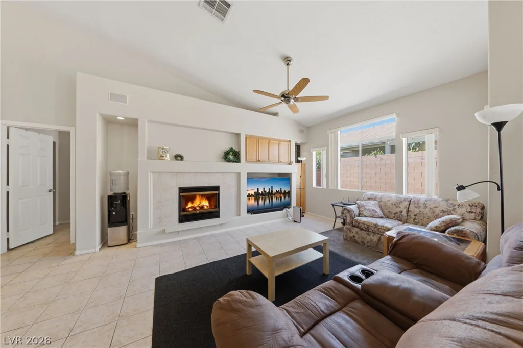 9642 Midnight Sun, Las Vegas, NV 89147
