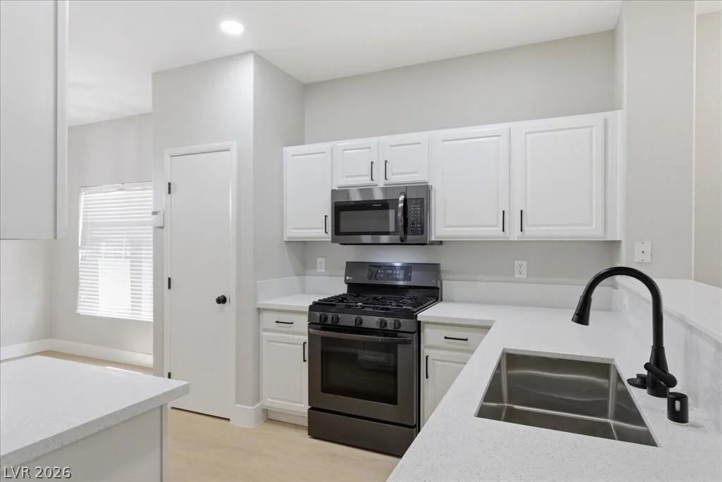 2592 Lazy Saddle, Henderson, NV 89002