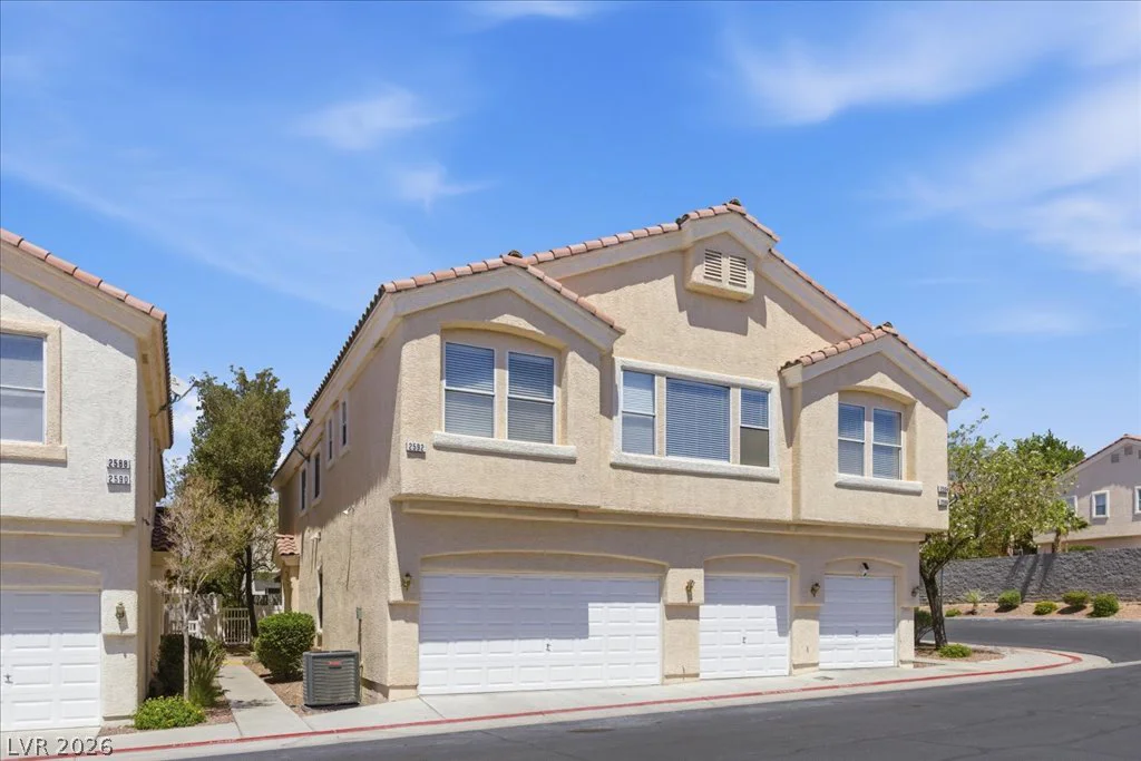 2592 Lazy Saddle, Henderson, NV 89002
