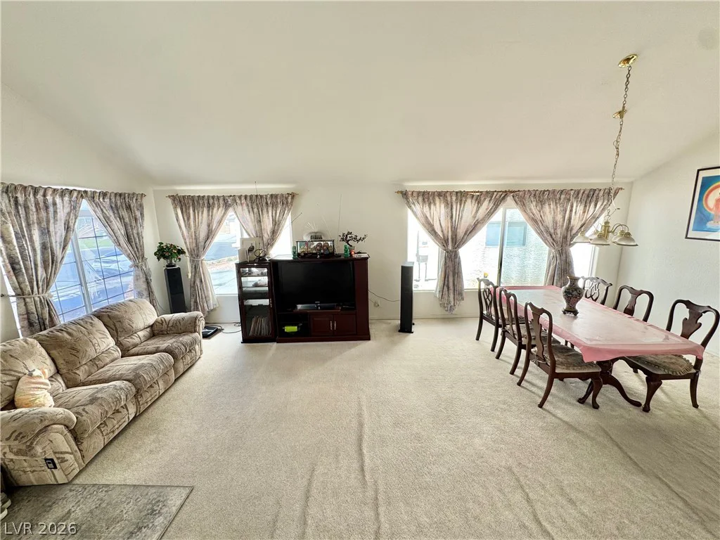 8995 Lillyhammer, Las Vegas, NV 89147