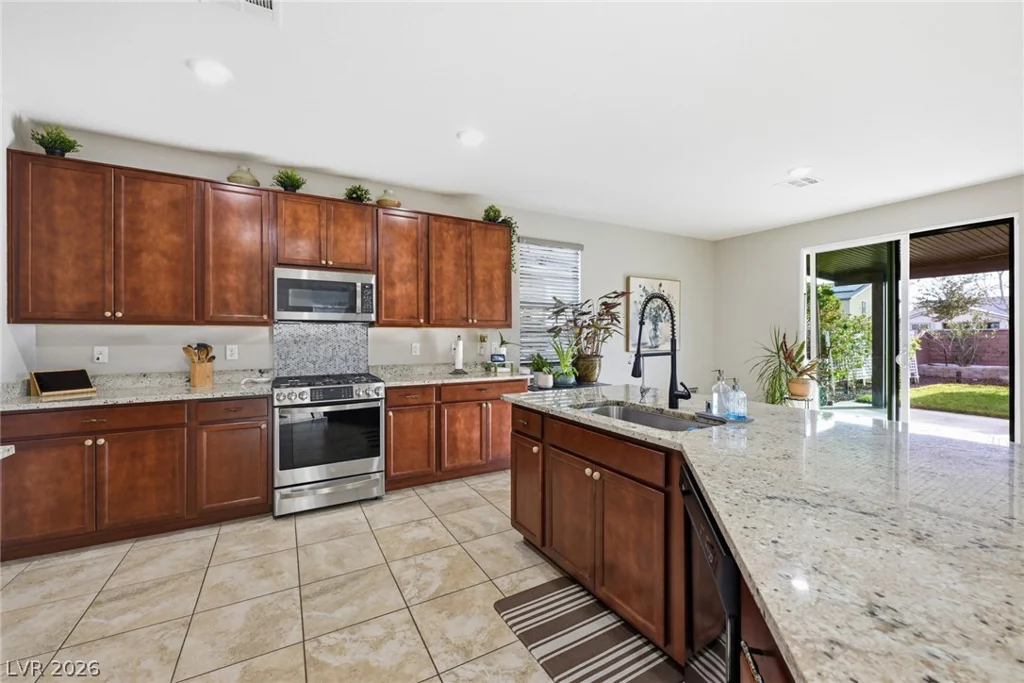 1417 Deep Valley, North Las Vegas, NV 89084