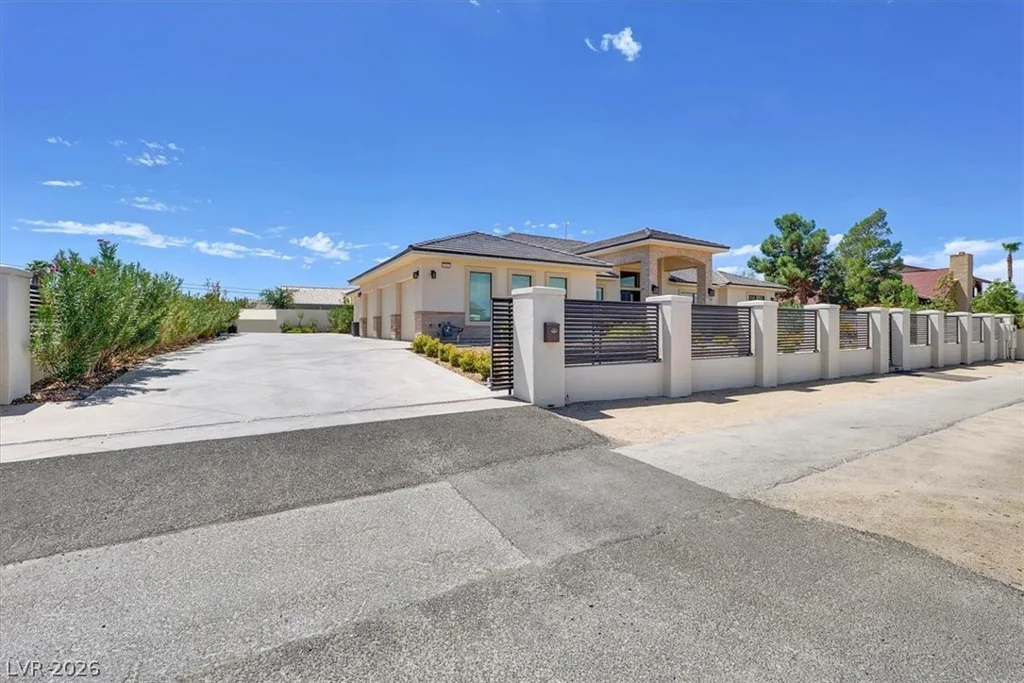 3041 Serene, Henderson, NV 89074