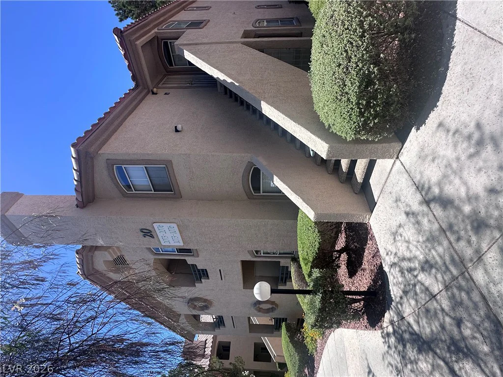 5415 Harmon, Las Vegas, NV 89103
