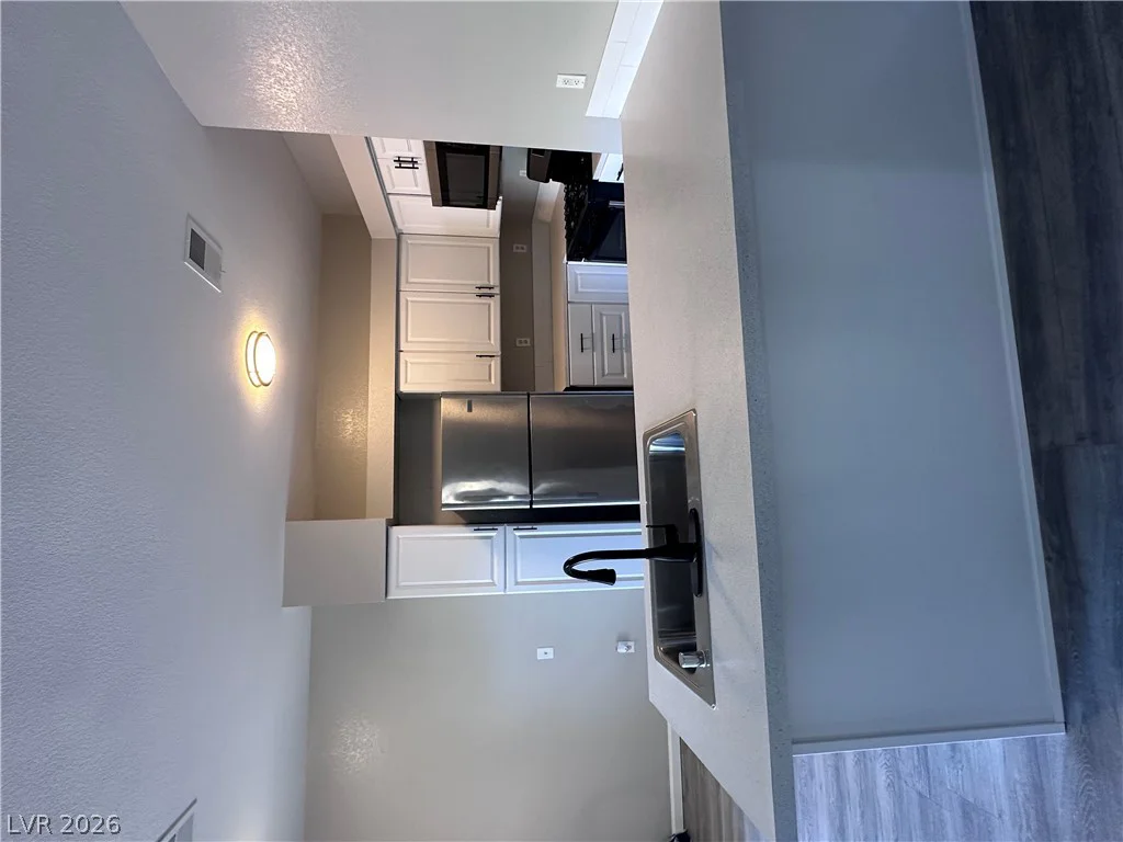 5415 Harmon, Las Vegas, NV 89103