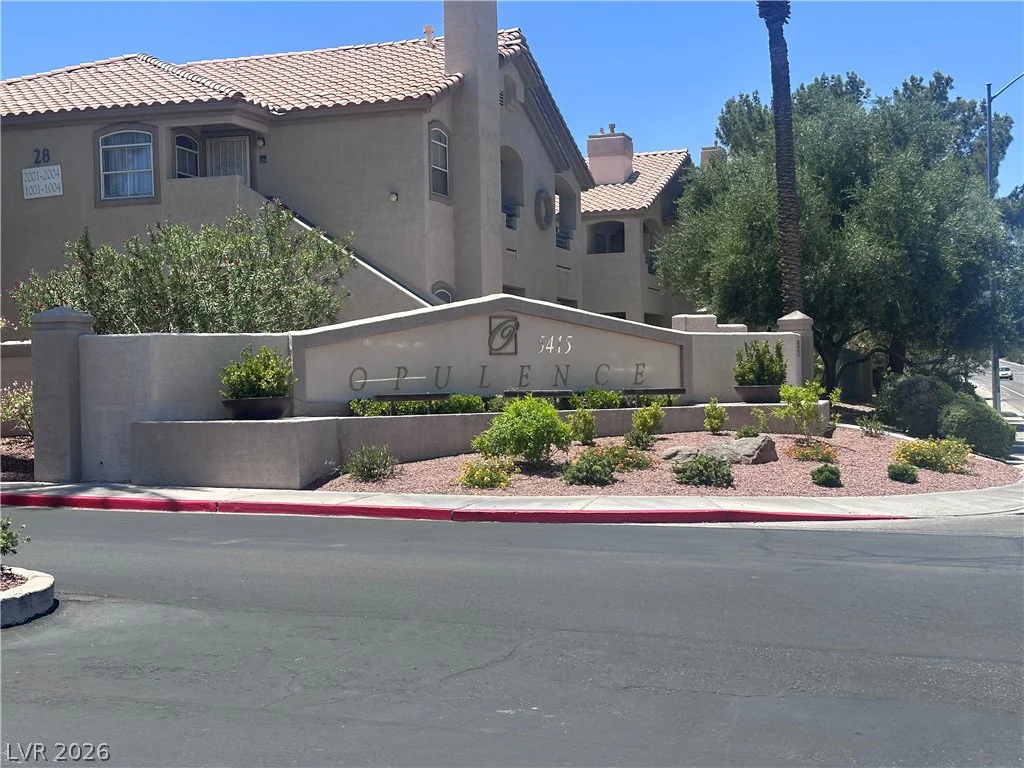 5415 Harmon, Las Vegas, NV 89103