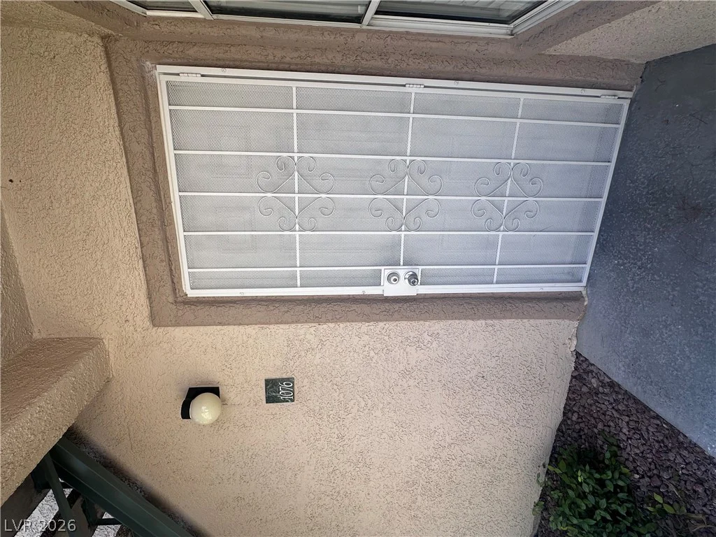 5415 Harmon, Las Vegas, NV 89103