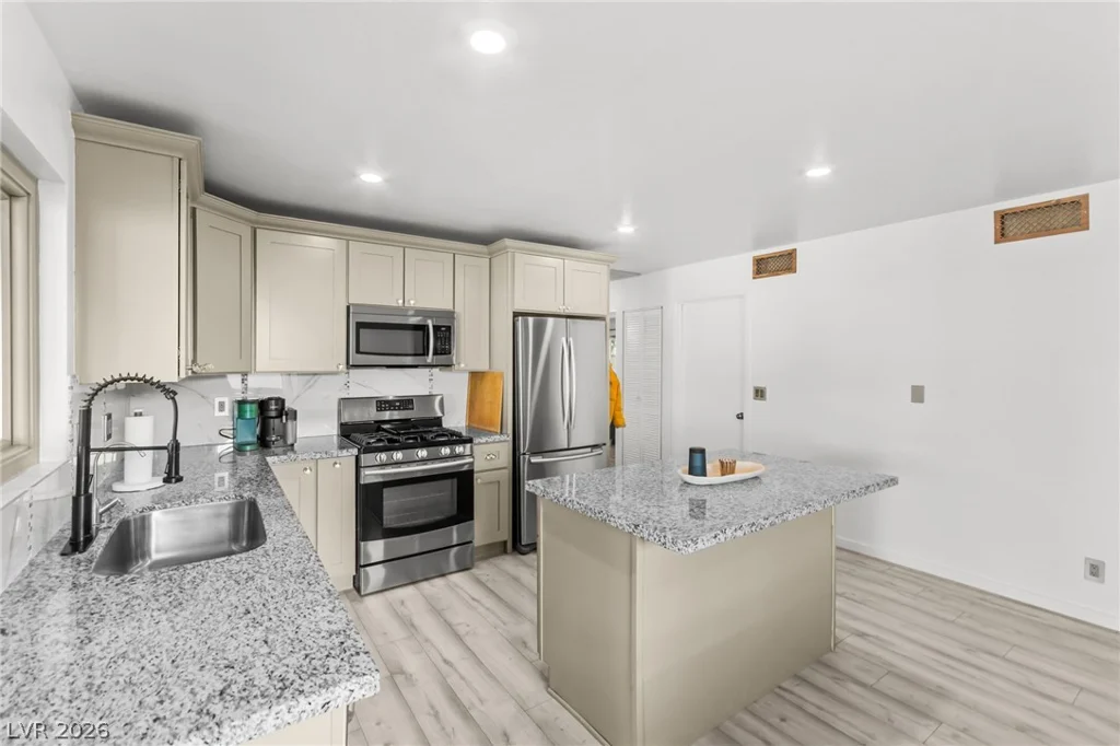 3838 Silent Hill, Las Vegas, NV 89147