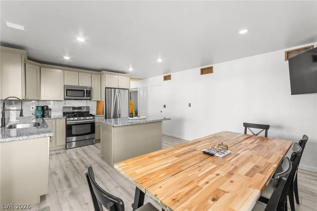 3838 Silent Hill, Las Vegas, NV 89147
