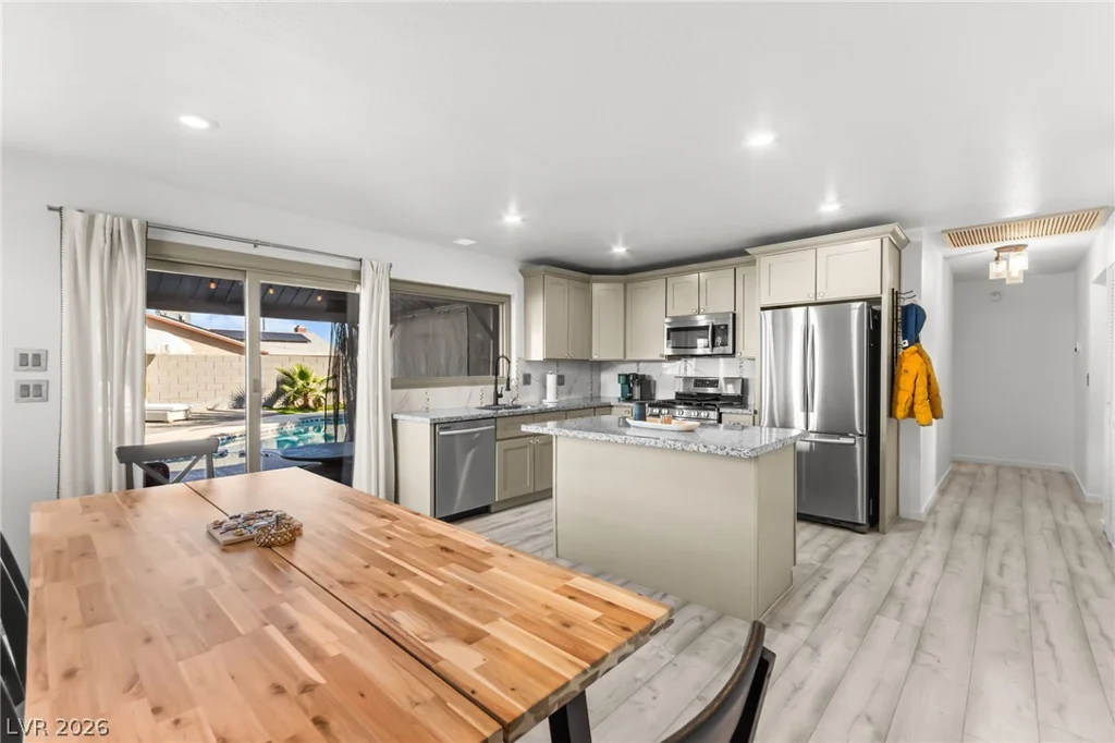 3838 Silent Hill, Las Vegas, NV 89147
