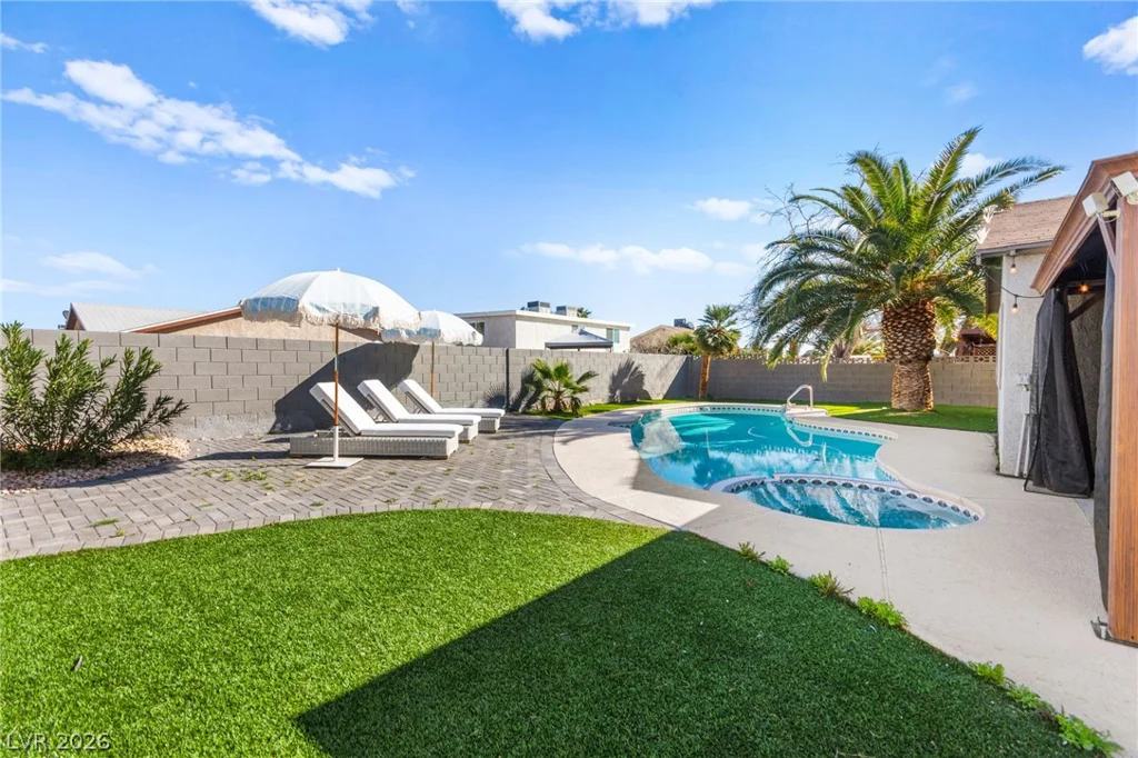 3838 Silent Hill, Las Vegas, NV 89147