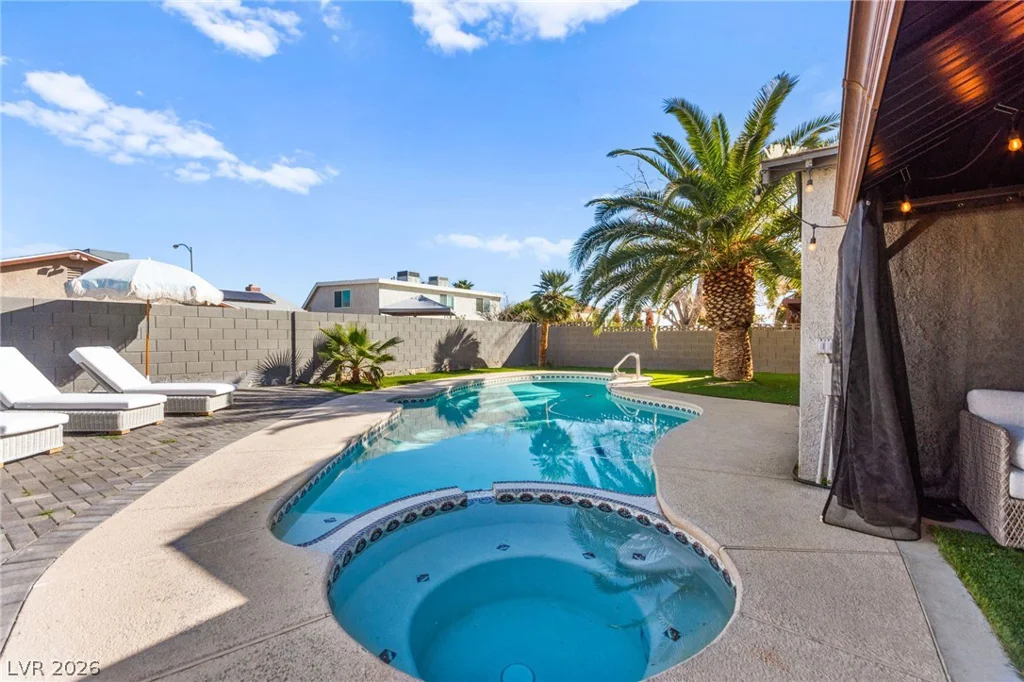 3838 Silent Hill, Las Vegas, NV 89147