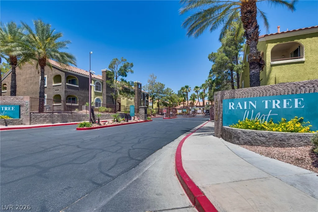 7950 Flamingo, Las Vegas, NV 89147