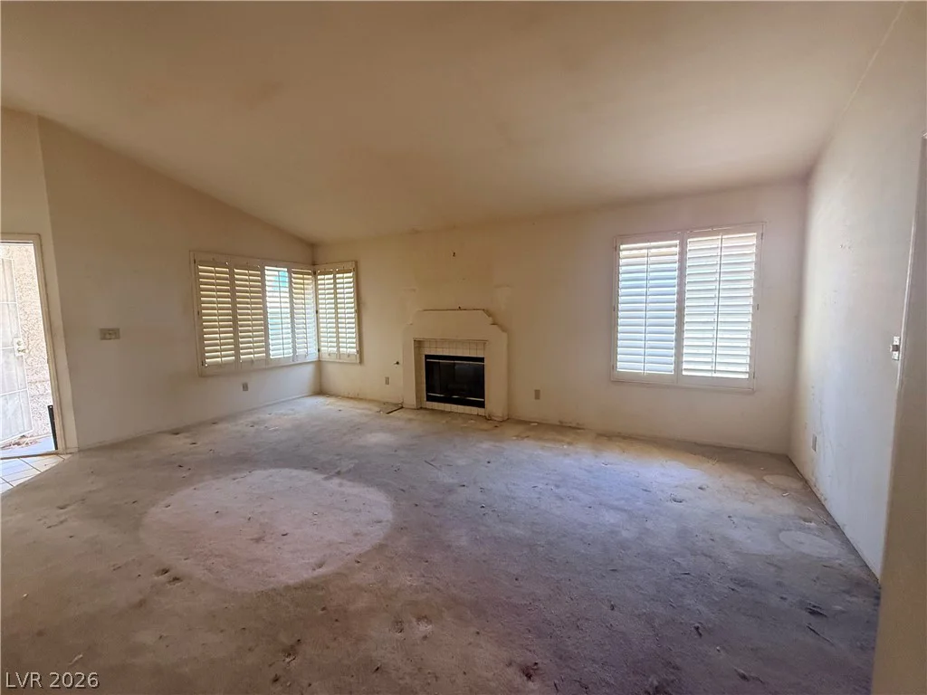 9713 Peacock Hill, Las Vegas, NV 89117