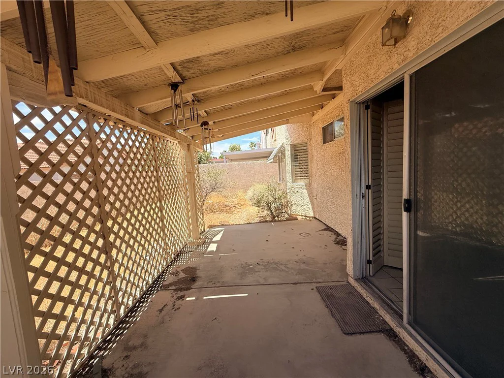 9713 Peacock Hill, Las Vegas, NV 89117