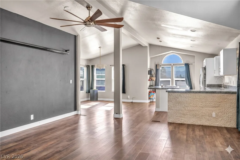5898 Sassy Rose, Las Vegas, NV 89122