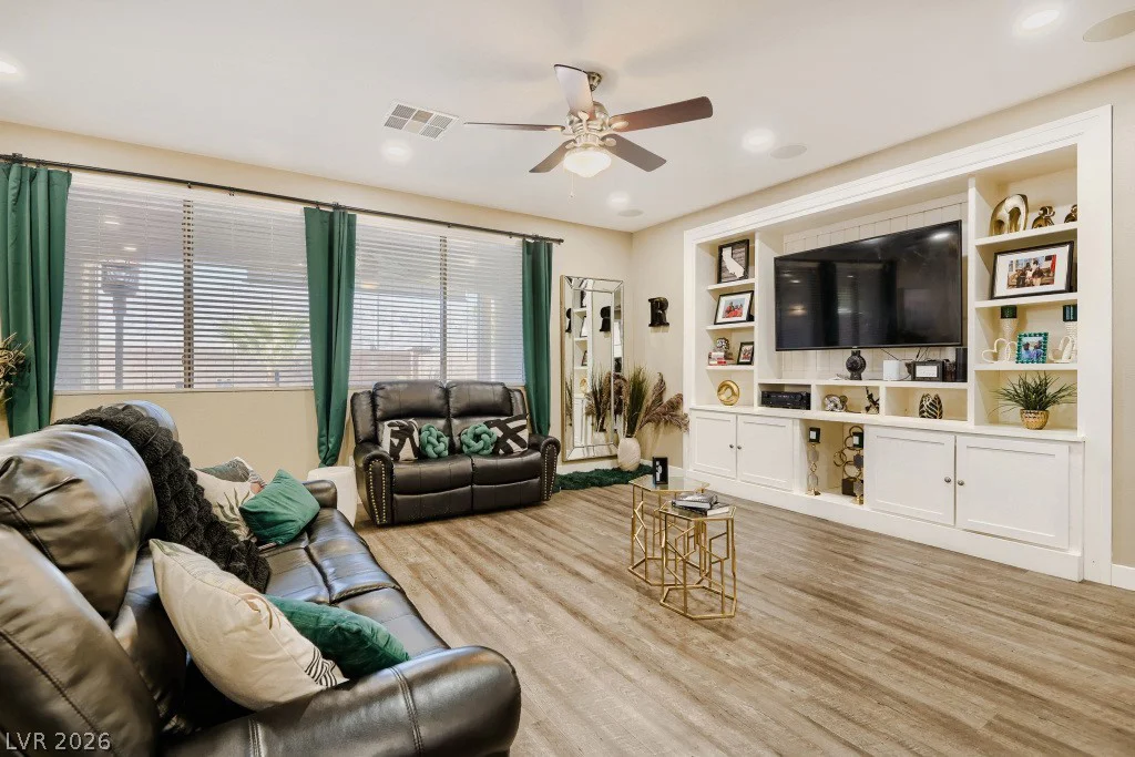 4336 Desert Haven, North Las Vegas, NV 89085