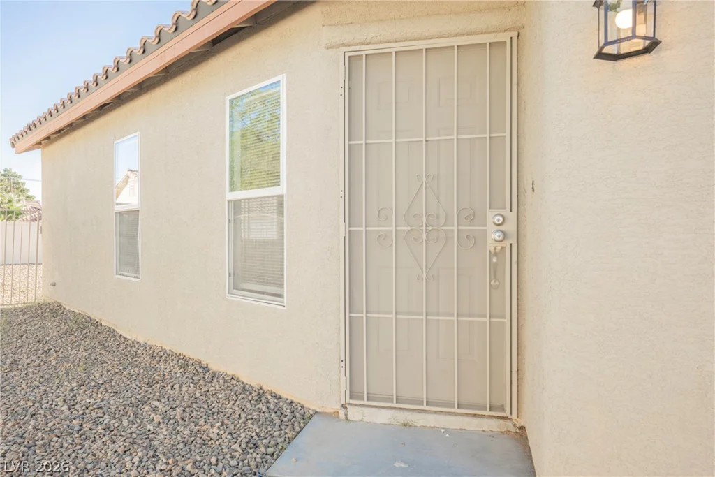 4736 Woodland, Las Vegas, NV 89121