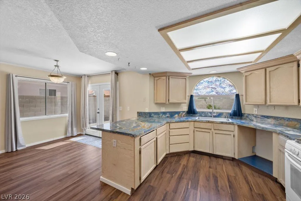 7408 Summer Crest, Las Vegas, NV 89129