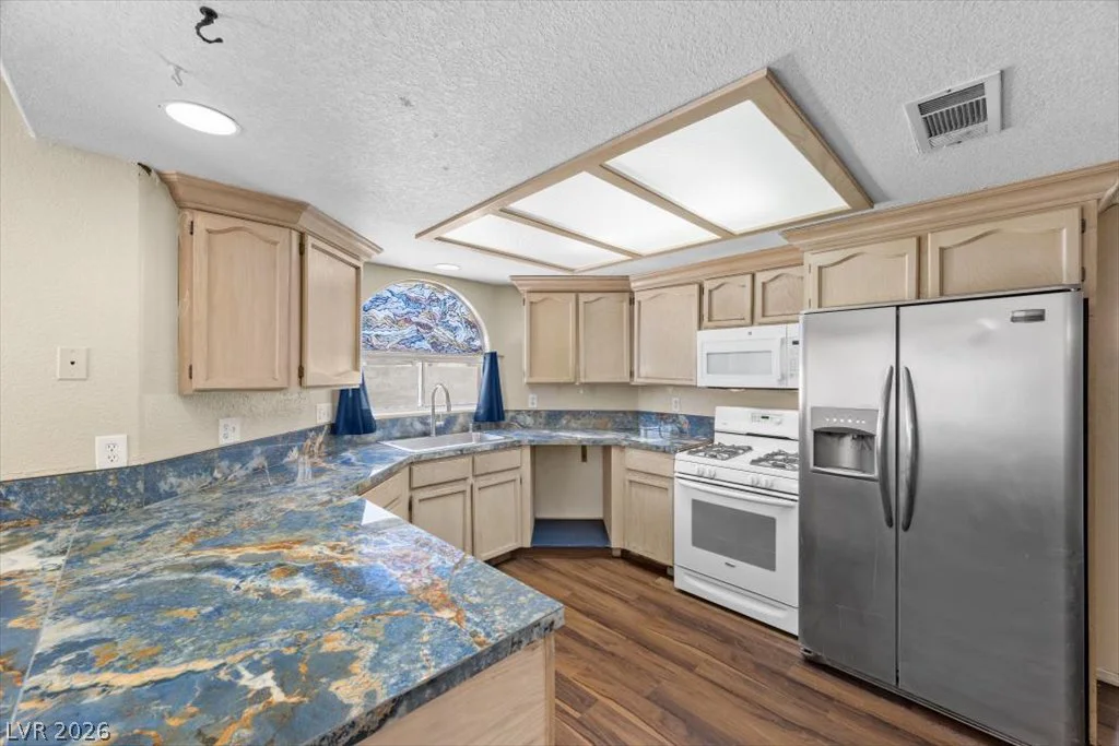 7408 Summer Crest, Las Vegas, NV 89129